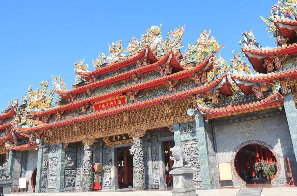 Matsu Temple - 410 m from property