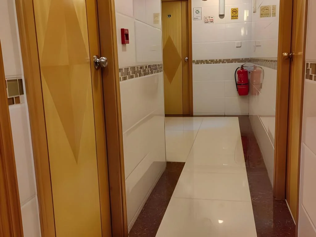 JINN'S'TI GUEST HOUSE(TST Metro H Exit) 호텔 상세 정보 및 리뷰 호텔 이미지